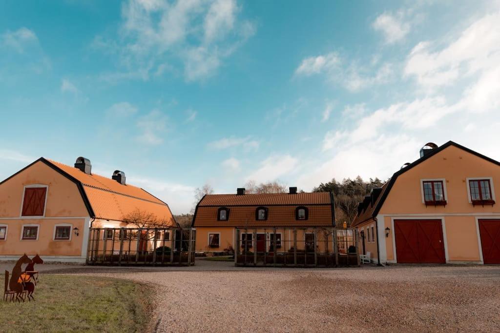 New And Cosy Apartment On A Farm Кунгсбака Екстериор снимка