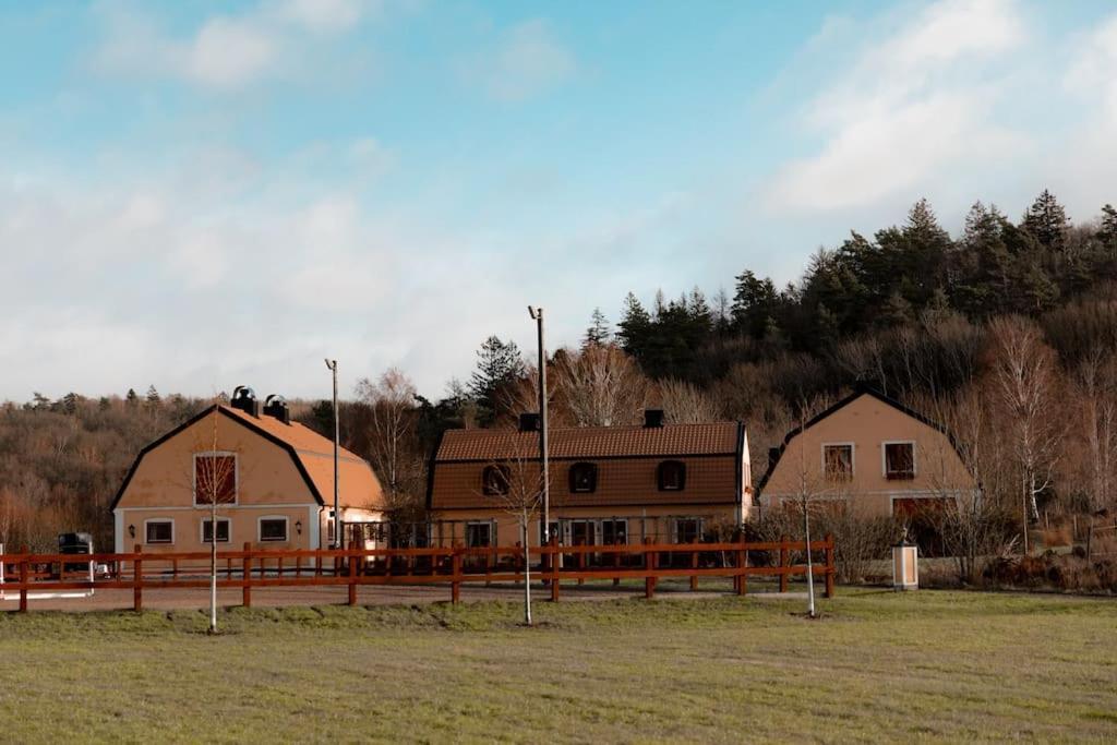 New And Cosy Apartment On A Farm Кунгсбака Екстериор снимка